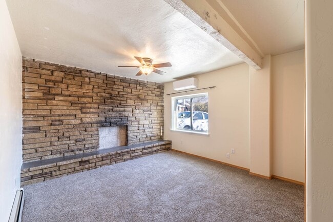 Photo - 136 Fiesta St