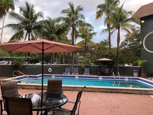 Photo - 3245 Virginia St Unit 59