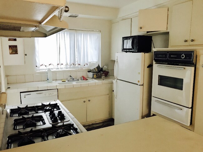 Photo - 3505 Jasmine Ave Unit 4