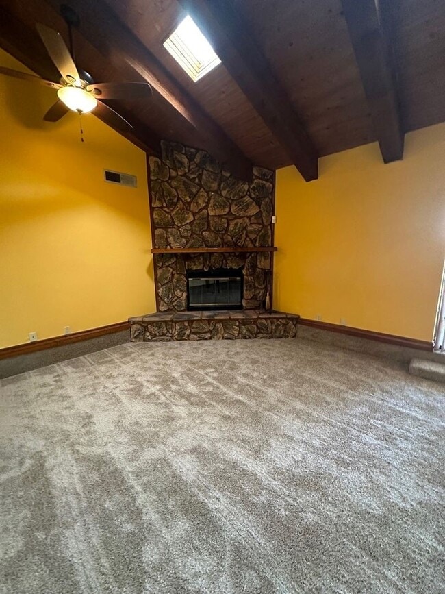 Photo - Beautiful 3 Bedroom, 3 Bathroom, Available...