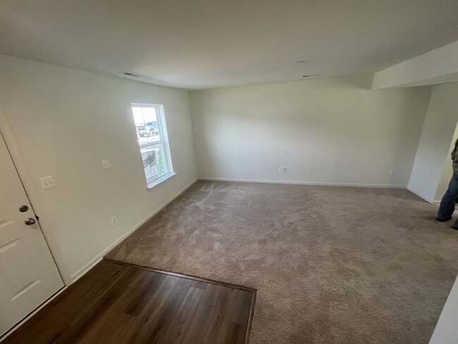 Photo - 164 Scotch Pine Dr