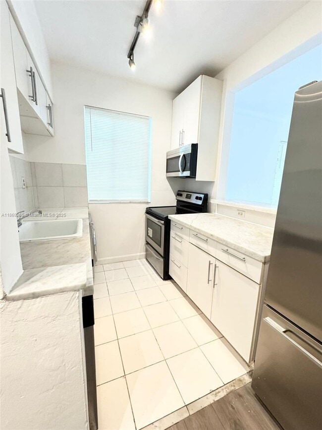 Photo - 1611 Euclid Ave Condo Unit 9