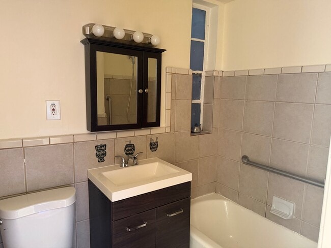 59 Galveston Pl SW Unit 3