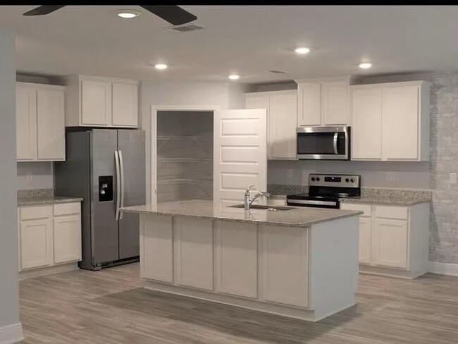 Photo - 3139 Heritage Oaks Cir