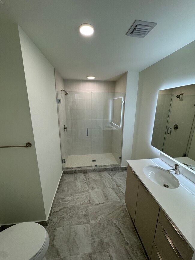 Photo - 89 NW 32nd St Unidad ST-X