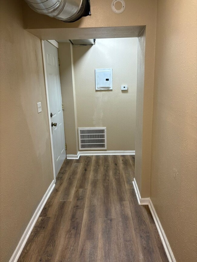 Photo - 1471 Main St Unit 1471 Main St - Apt 6