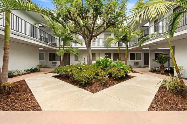 Downey Court Apartments