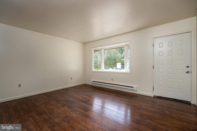 Photo - 3748 Tudor Dr