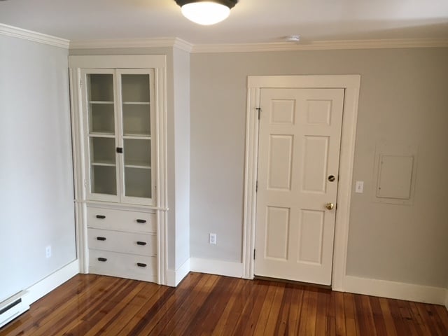 living room - 263 Pleasant St Unit #1