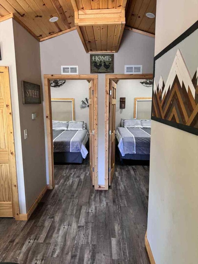 Photo - 3347 E 2059th Rd