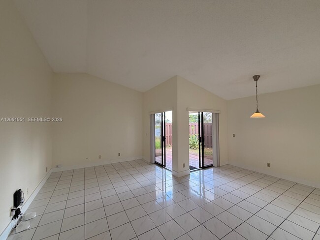 Photo - 6431 NW 171st St