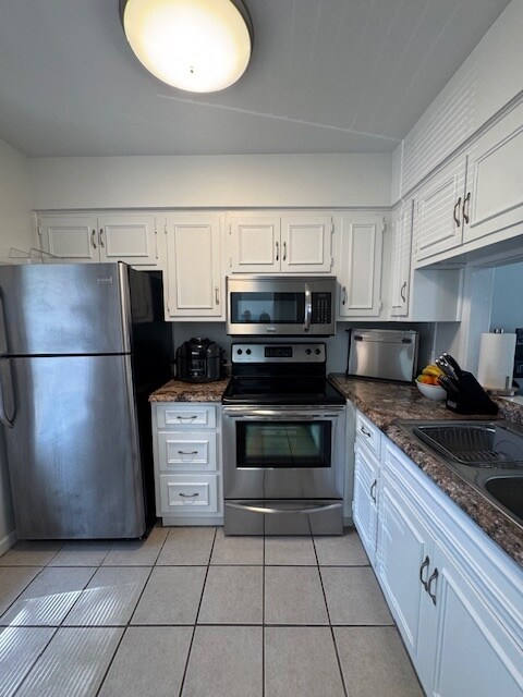 Photo - 310 74th Ave N