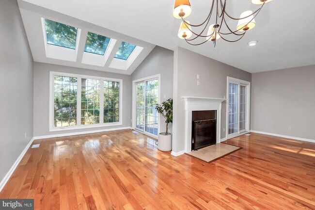 Photo - 424 W Village Ln