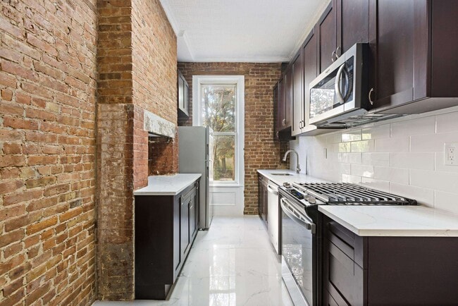 Photo - 548 Palisade Ave Unit 3