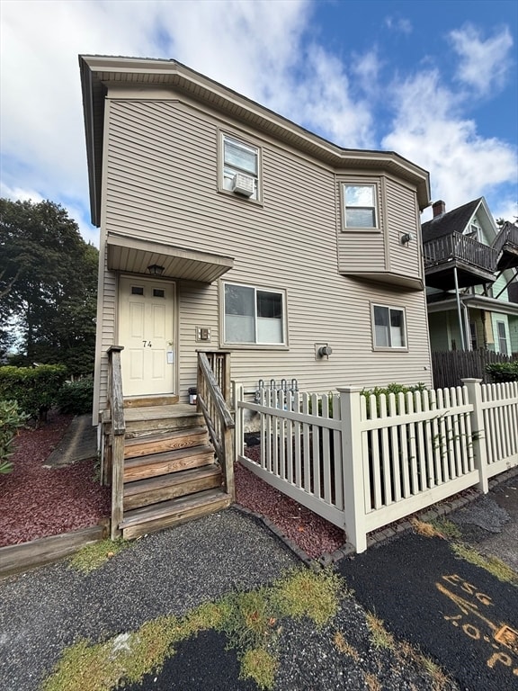 Building Photo - 74 Lakewood St Unit 1F Rental