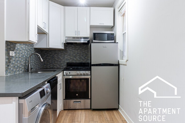 Photo - 511 W Belmont Ave Unidad 43