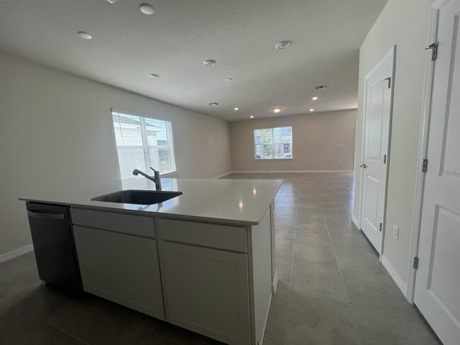 Photo - 3355 Vine Leaf St