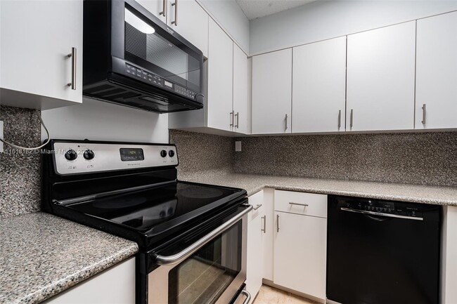 Photo - 6767 Collins Ave Unit 1620