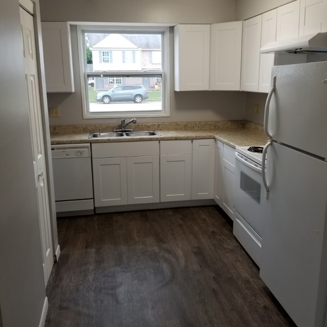 Photo - 409 Sal Blvd