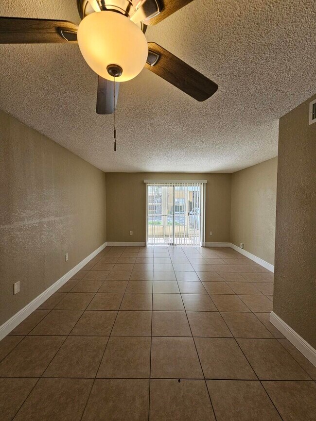 Photo - 4324 NW 9th Ave Condo Unit 6-1c