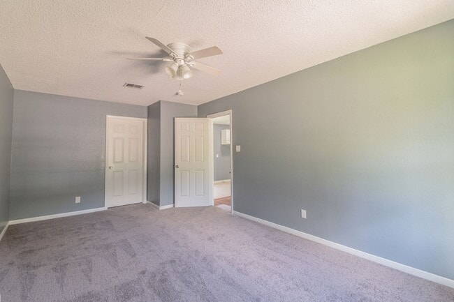 Photo - 5407 Thrush Dr