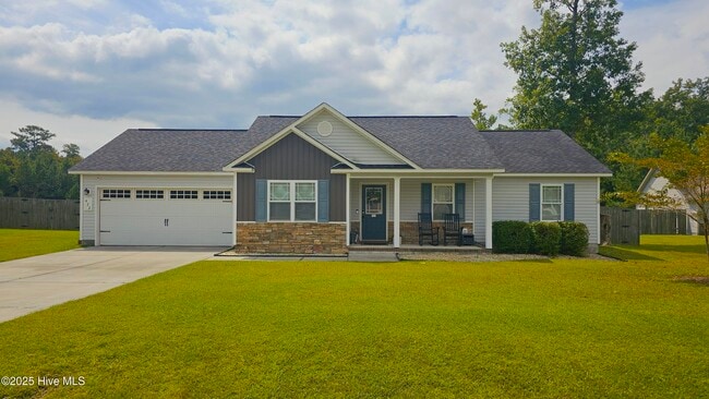 Building Photo - 422 McCall Dr Rental