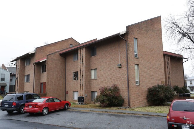 Montclair Apartments - Montclair Apartments