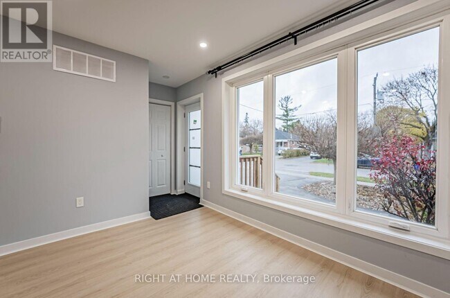 Photo - 250 Beechy Dr