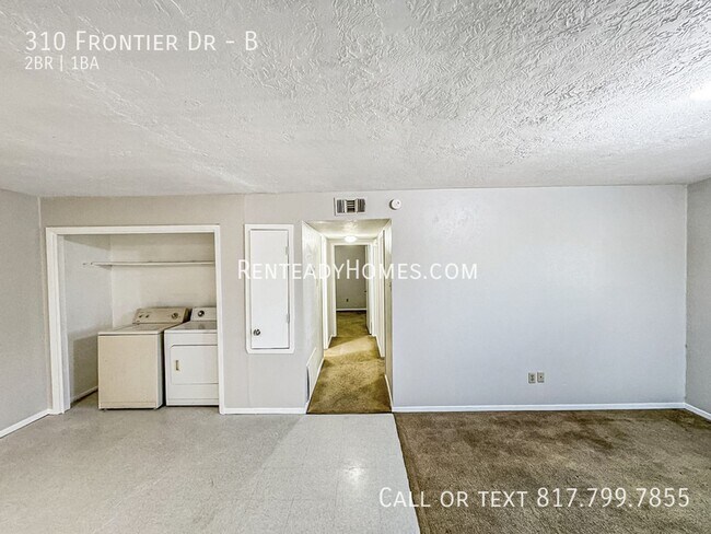 Photo - 310 Frontier Dr Unit B