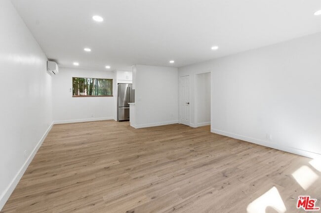 Photo - 614 6th Ave Unit 2