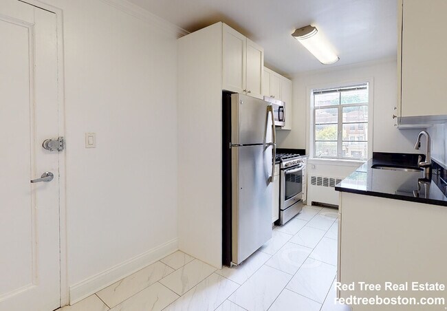 Photo - 81 Saint Paul St