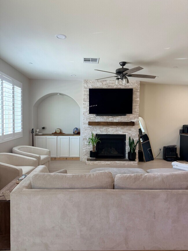27100 Great Plains Ct