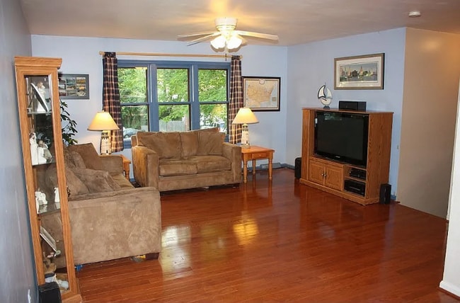 Photo - 1123 Little Magothy View