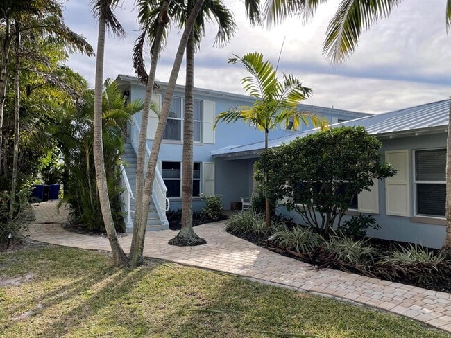 Photo - 924 Coquina Ln Unit 4
