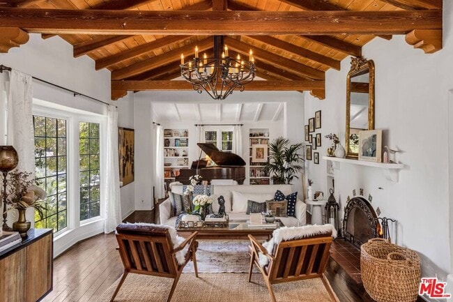 Photo - 235 Bronwood Ave