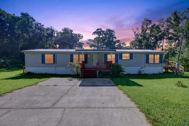Photo - 322 Cedar Creek Rd