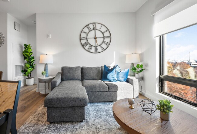 282 Bremen St Unidad SI ID1240276P