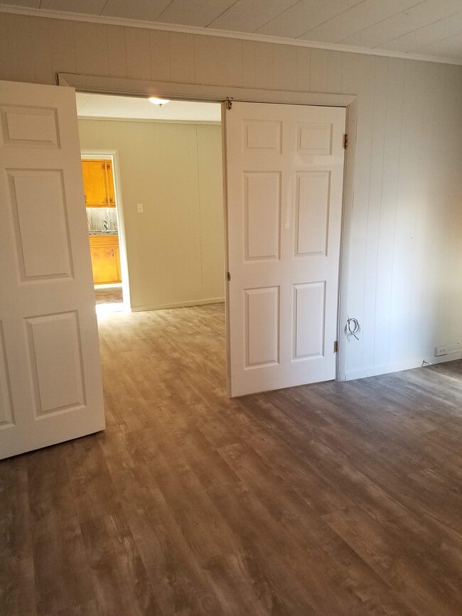 Living looking into Bonus Room - 205 E 3rd Ave Unit Ground Floor