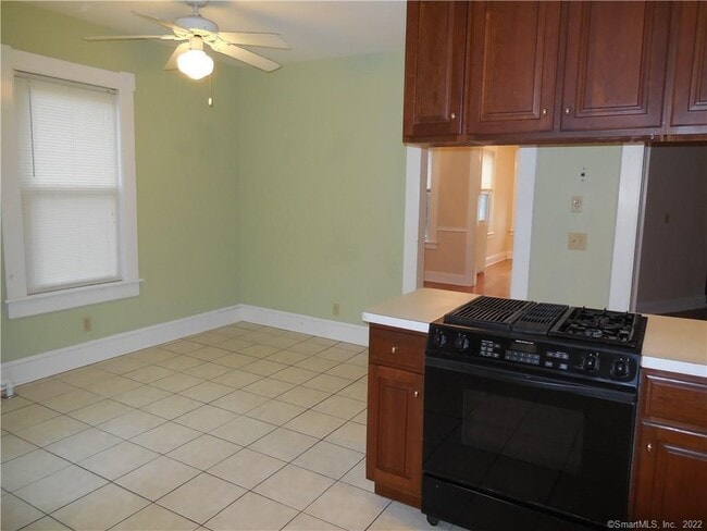 Photo - 70 Thorpe St Unit 72