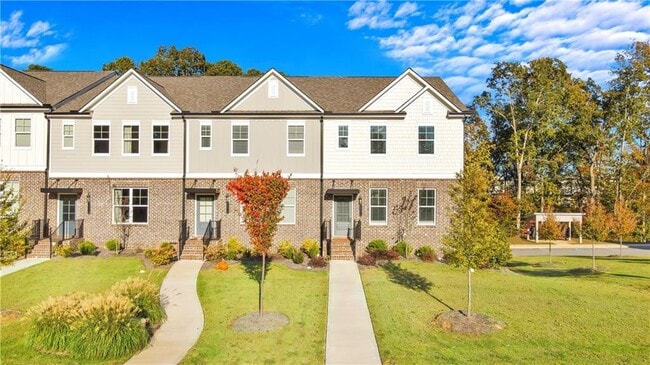 Photo - 1274 Ainsworth Alley