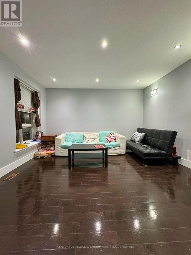 Photo - 1601 Albion Rd