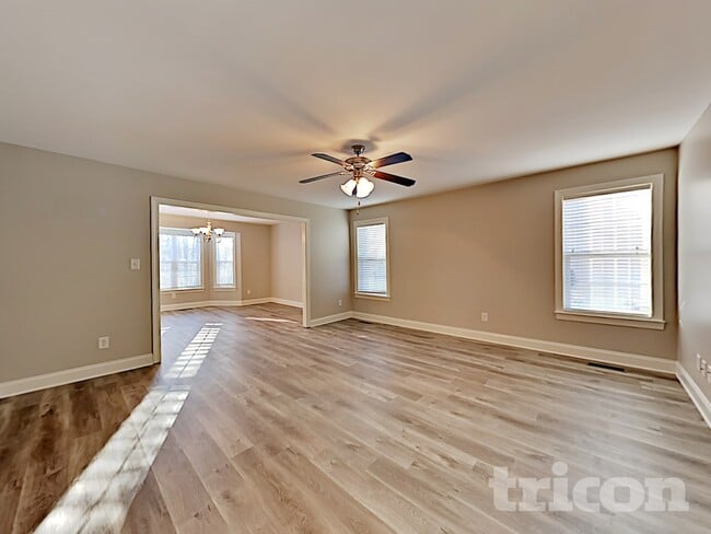 Photo - 1322 Sasswood Ln