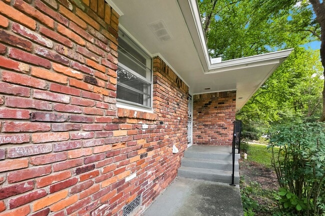 Photo - 2798 Dearwood Dr SW