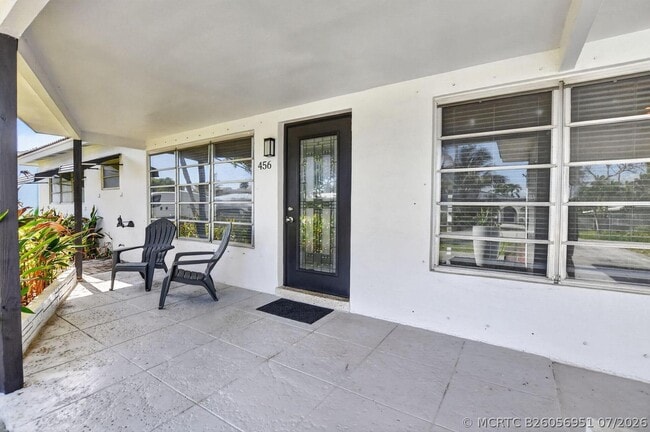Photo - 456 NE 28th Terrace