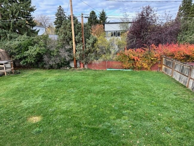 Photo - Spacious 6BD 2BA House
