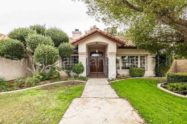 Photo - 4 Bedroom/2.5 Bath Home with Paid Solar an...