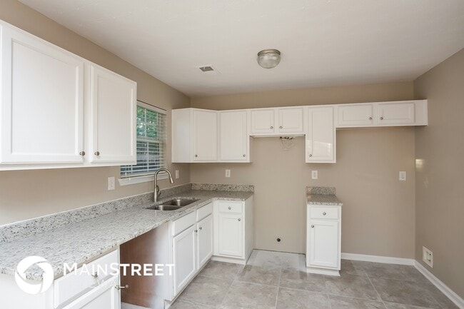 Photo - 6887 Smoke Ridge Dr