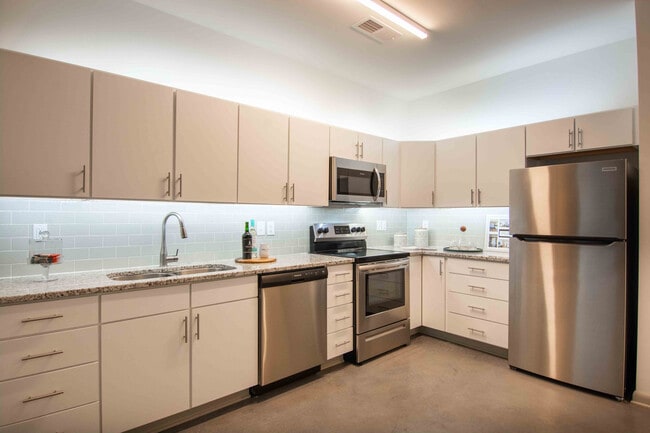 Photo - Innslake Place