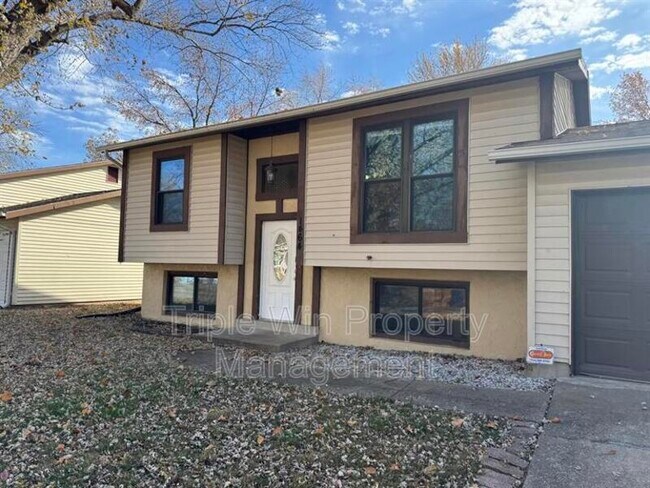 Photo - 1464 Monopoly Dr