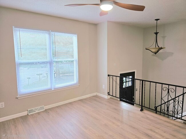 Photo - 5814-5816 NW Walnut Ct Unit 5814